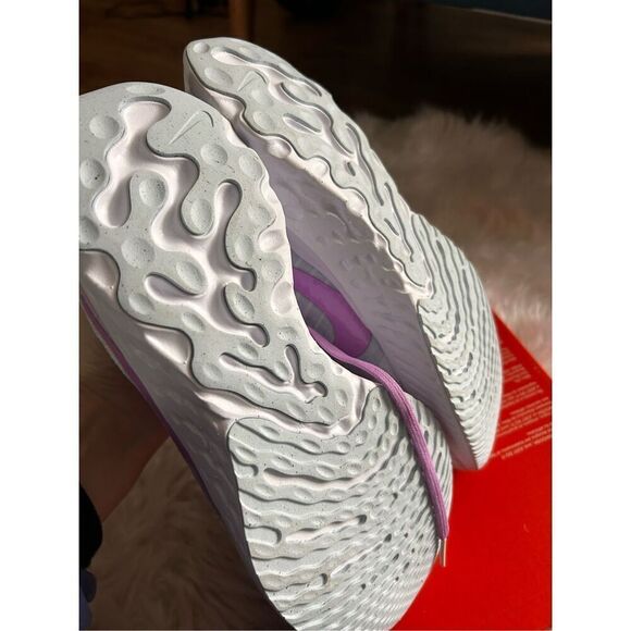 Nike Wmns React Infinity Run FK 3 White Purple Size 7.5 Women Running DZ3016-100 - Picture 4 of 6